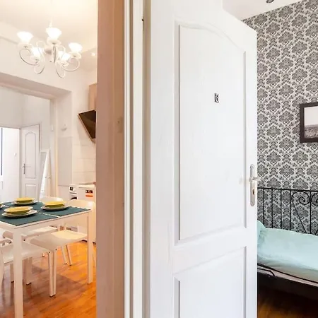 Old Town Kazimierz Shine After Party 4 Indipendent Bedrooms 2 Bathrooms Apartment *