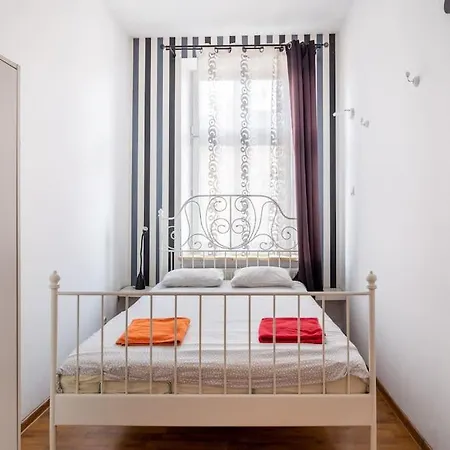 Old Town Kazimierz Shine After Party 4 Indipendent Bedrooms 2 Bathrooms *