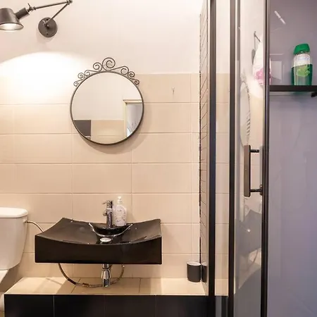Old Town Kazimierz Shine After Party 4 Indipendent Bedrooms 2 Bathrooms Apartman *